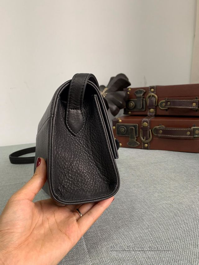 chrome hearts包 克羅心相機包 海外原丹摔紋皮 S925純銀配飾 克羅心斜挎小包 復古郵差包  gjc2025